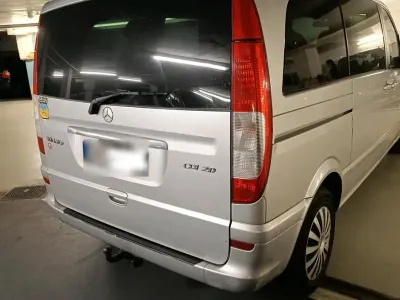 Gebraucht Mercedes Viano 109 PS (80 kW) 2026 Silber Van / Kleinbus