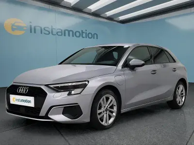 Gebraucht Audi A3 e-tron 204 PS (150 kW) 2022 Silber Kleinwagen