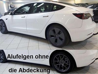 Gebraucht Tesla Model 3 208 kW (283 PS) 2022 Pearl white multicoat Limousine