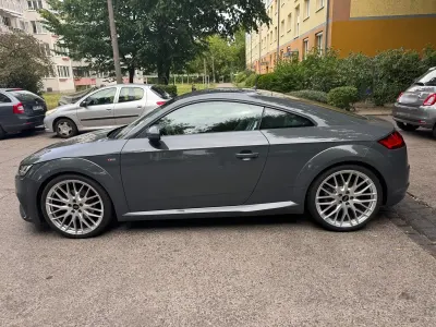 Gebraucht Audi TT S-Line 230 PS (169 kW) 2015 Grau Coupé