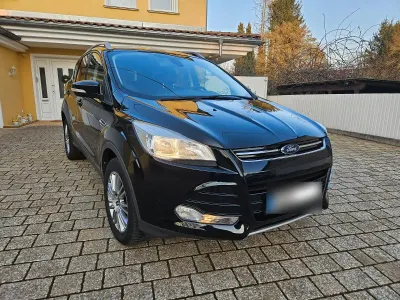 Gebraucht Ford Kuga Titanium 163 PS (119 kW) 2014 Schwarz SUV