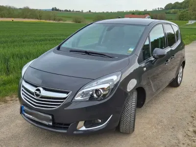 Gebraucht Opel Meriva Innovation 120 PS (88 kW) 2016 Grau Van / Kleinbus