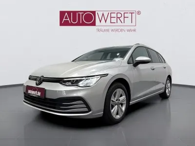 Gebraucht VW Golf VIII Life 150 PS (110 kW) 2024 Silber Kombi