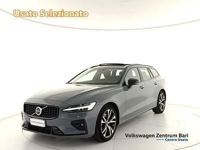 Usata Volvo V60 Ultimate 197 CV (144 kW) 2023 Grigio Station wagon