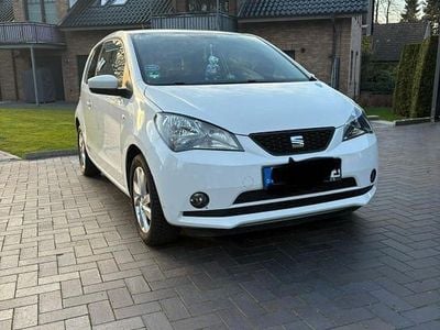 Gebraucht Seat Mii 60 PS (44 kW) 2015 Weiß Kleinwagen