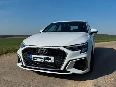 Gebraucht Audi A3 S-Line 150 PS (110 kW) 2023 Weiß Limousine