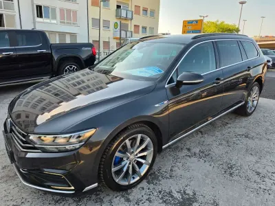 Gebraucht VW Passat GTE 156 PS (114 kW) 2020 Mangangrau metallic Kombi