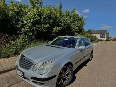 Mercedes E200