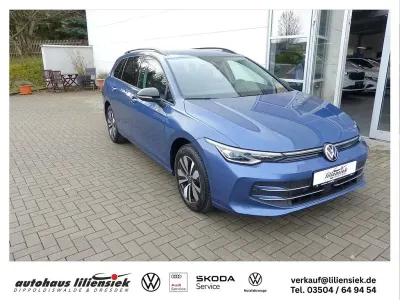 Gebraucht VW Golf VIII Goal 150 PS (110 kW) 2025 Blau Kombi