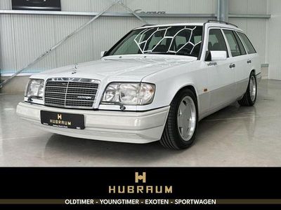 Second-hand Mercedes E300 275 CP (202 kW) 1991 Alb Break