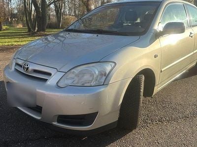 Usata Toyota Corolla 2004 Argento Coupé