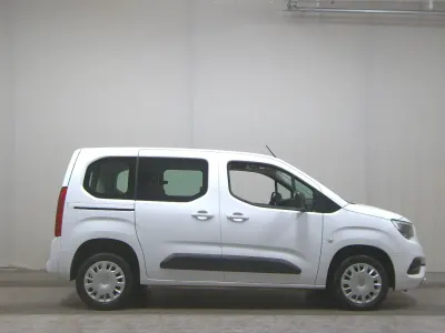 Usata Opel Combo Life Edition 102 CV (75 kW) 2023 Bianco Berlina