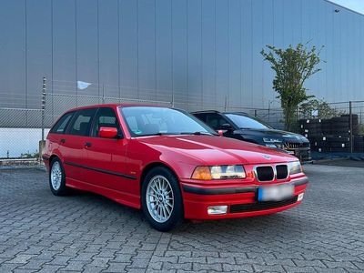 Usata BMW 323 Basis 170 CV (125 kW) 1997 Rosso Station wagon
