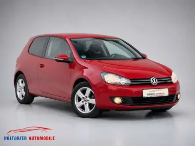 Gebraucht VW Golf VI Team 105 PS (77 kW) 2010 Rot Limousine