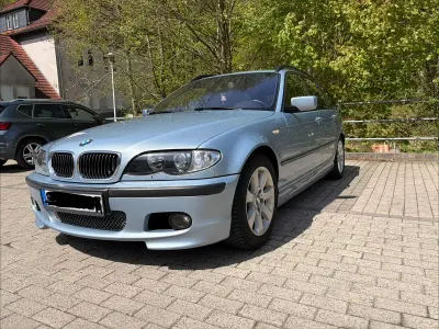 Gebraucht BMW 325 Basis 192 PS (141 kW) 2005 Blau Kombi
