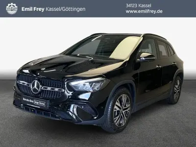 Gebraucht Mercedes GLA200 Progressive 163 PS (119 kW) 2026 Schwarz SUV