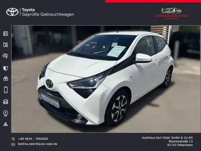 Gebraucht Toyota Aygo X-play 72 PS (52 kW) 2021 Weiß Kleinwagen