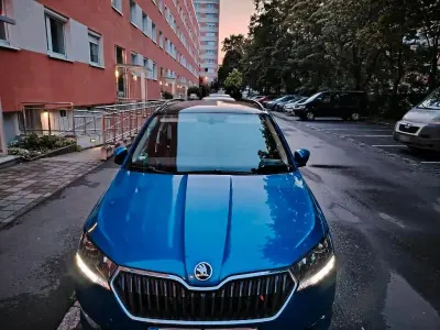 Używany Skoda Fabia Style 110 KM (80 kW) 2020 Niebieski Hatchback