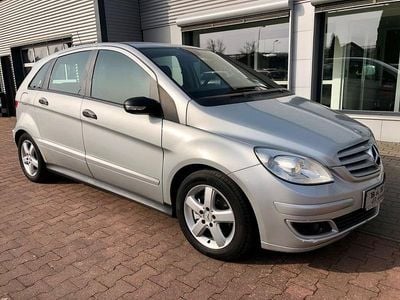 Gebraucht Mercedes B180 109 PS (80 kW) 2005 Silber Van / Kleinbus