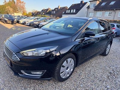 Gebraucht Ford Focus Titanium 125 PS (91 kW) 2016 Schwarz Limousine