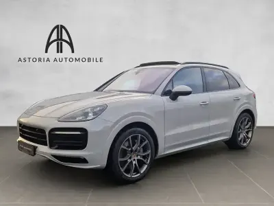 Usata Porsche Cayenne S Platinum Edition 441 CV (324 kW) 2022 Grigio SUV