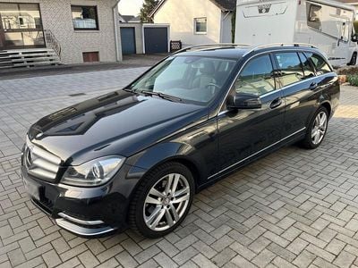 Gebraucht Mercedes C250 203 PS (149 kW) 2013 Schwarz Kombi