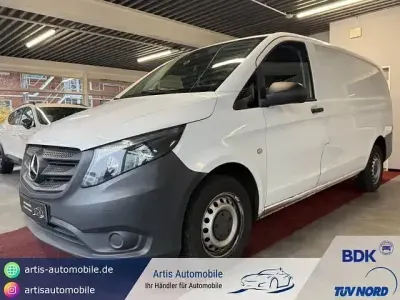 Używany Mercedes Vito 163 KM (119 kW) 2018 Biały Van