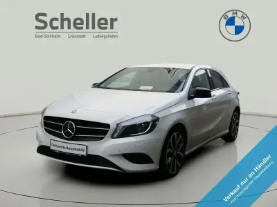 Gebraucht Mercedes A200 Urban 156 PS (114 kW) 2013 Weiß Limousine