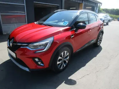 Gebraucht Renault Captur Intens 131 PS (96 kW) 2020 Rot SUV