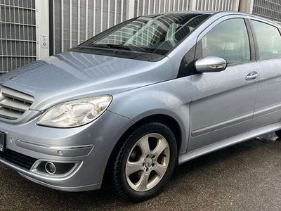 gebraucht Mercedes B200 -AUT-AHK-SHZ-PDC-TÜV NEU-Garantie