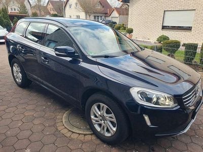 Gebraucht Volvo XC60 Momentum 150 PS (110 kW) 2016 Blau SUV