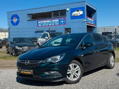 Gebraucht Opel Astra Dynamic 105 PS (77 kW) 2017 Grün Limousine