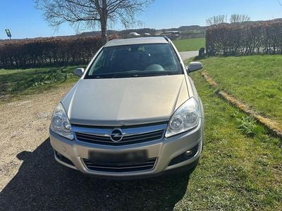Usata Opel Astra 90 CV (66 kW) 2008 Argento Station wagon