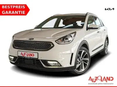 Begagnad Kia Niro Spirit 141 HK (103 kW) 2019 Vit SUV