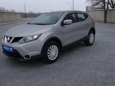 Gebraucht Nissan Qashqai Acenta 116 PS (85 kW) 2016 Grau SUV