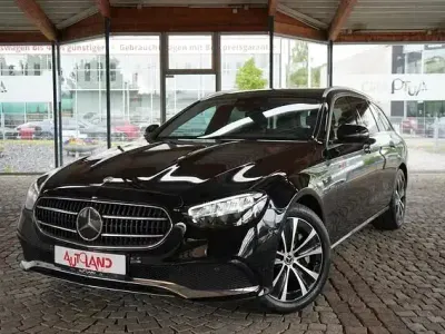 Gebraucht Mercedes E300 Exclusive 320 PS (235 kW) 2022 Schwarz Kombi