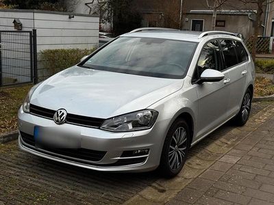 Silber Gebraucht 2016 VW Golf VII Allstar Kombi | 11.500 € (Fairer Preis)