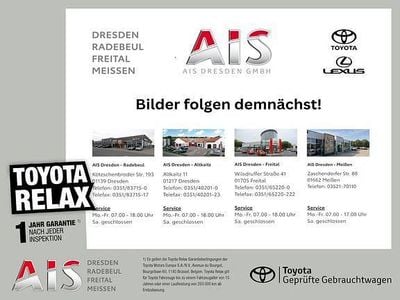 Gebraucht Toyota Yaris Hybrid Team 116 PS (85 kW) 2022 Black mica / ink Limousine