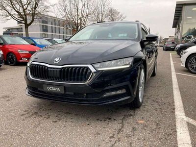 gebraucht Skoda Octavia Combi 2.0 TDI Ambition AHK SHZ Lade App