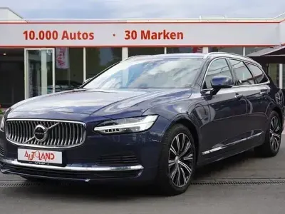 Gebraucht Volvo V90 Inscription 341 PS (250 kW) 2021 Denimblue Kombi