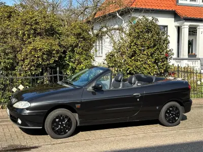 Gebraucht Renault Mégane Cabriolet 95 PS (69 kW) 1999 Schwarz Cabrio