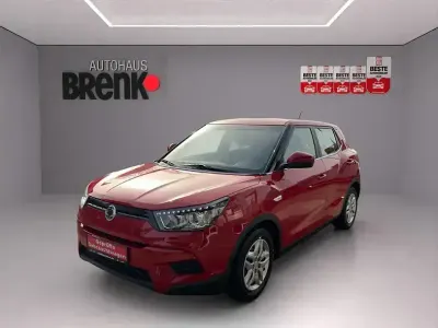 Gebraucht SsangYong Tivoli 116 PS (85 kW) 2018 Rot SUV