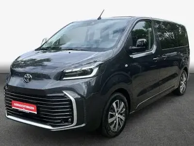 Gebraucht Toyota Proace Verso 177 PS (130 kW) 2025 Titanium grey metallic Kombi