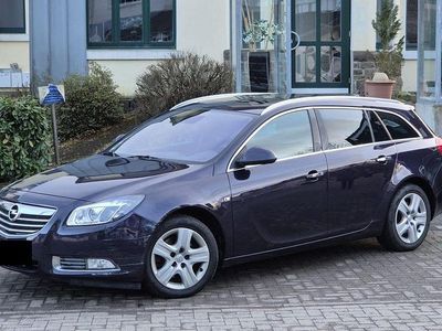 Blau Gebraucht 2012 Opel Insignia Sport Kombi | 3.900 € (Guter Preis)