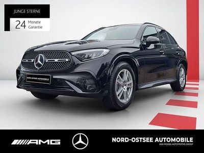 Gebraucht Mercedes GLC200 Night 204 PS (150 kW) 2022 Unilack schwarz uni SUV