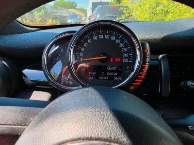 Gebraucht Mini Cooper 136 PS (100 kW) 2015 Weiß Kleinwagen