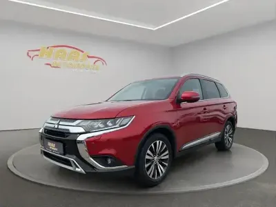 Gebraucht Mitsubishi Outlander Edition+ 150 PS (110 kW) 2018 Rot SUV