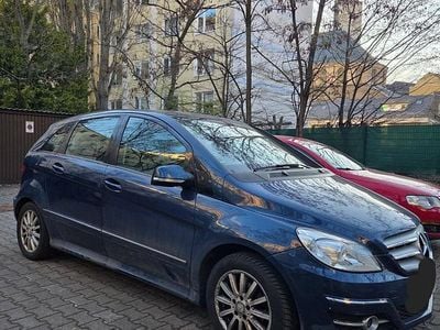 Usata Mercedes B170 115 CV (84 kW) 2008 Blu Monovolume