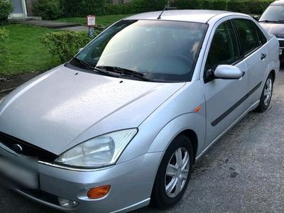 gebraucht Ford Focus 1,8 Benzin 2ooo