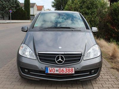 Gebraucht Mercedes A160 82 PS (60 kW) 2010 Grau Limousine